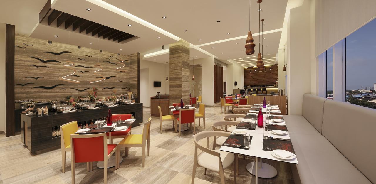 Ibis Kochi City Centre - An Accor Brand Екстер'єр фото